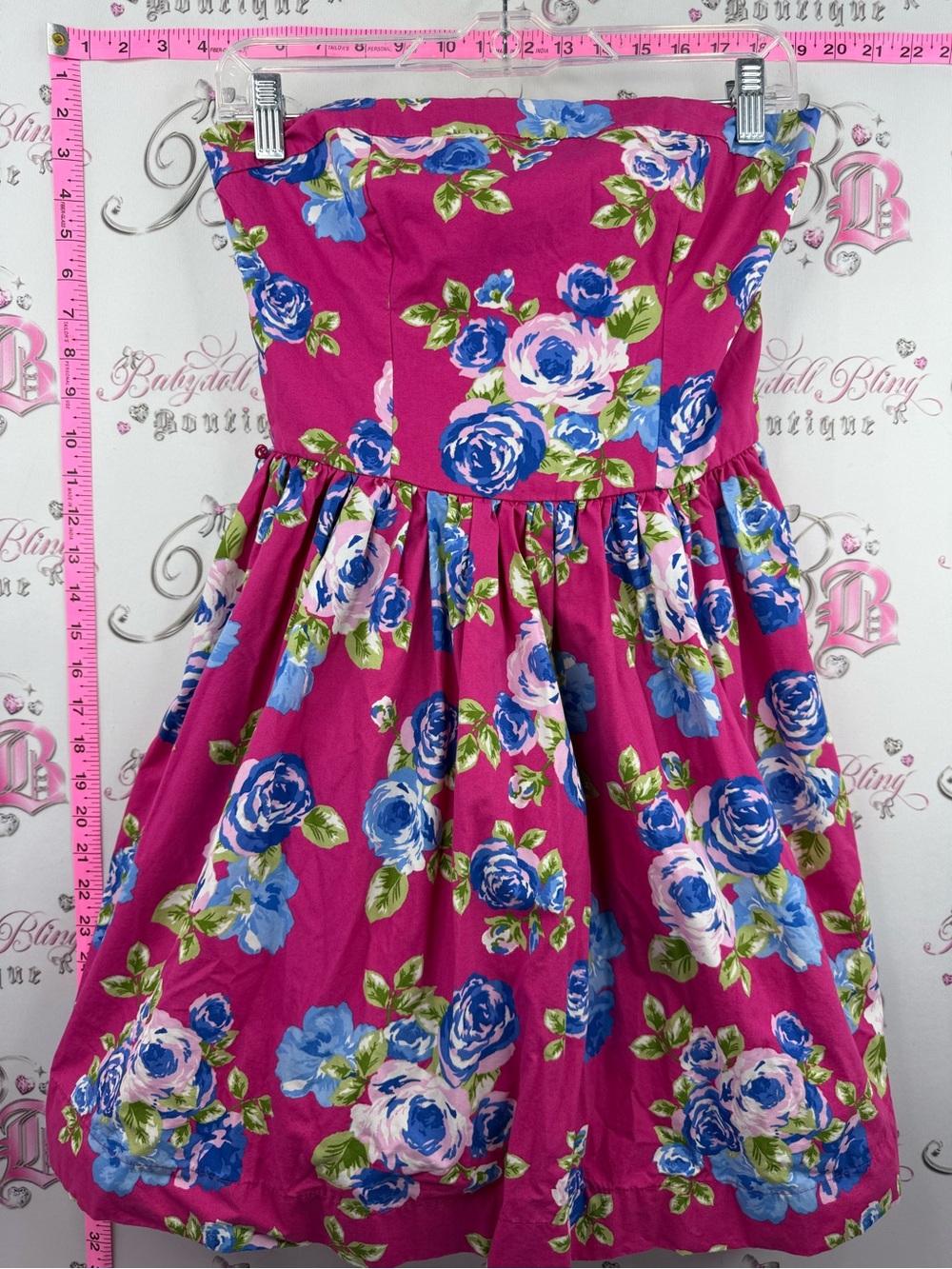 Forever 21 dress smocked Strapless Floral Dress in Fuchsia with Blue Roses
